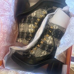 Tory Burch Miller lug boot new - just reduced